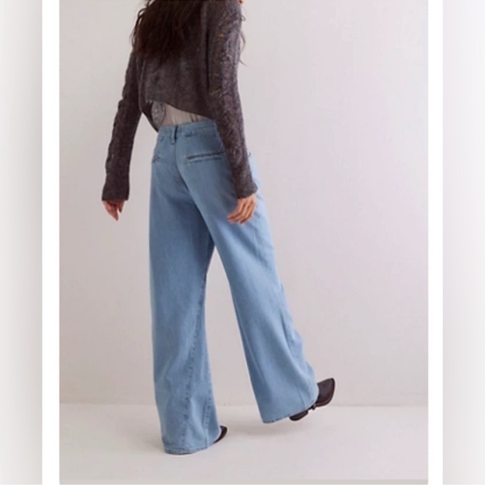 NWT Free People We the Free Sheridan Trouser Flare Jeans - Coventry Blue - 30 - Picture 2 of 11